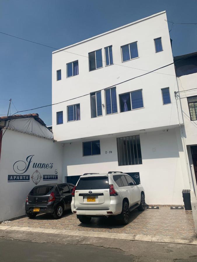 Apartahotel Juane'S Cali Exterior photo